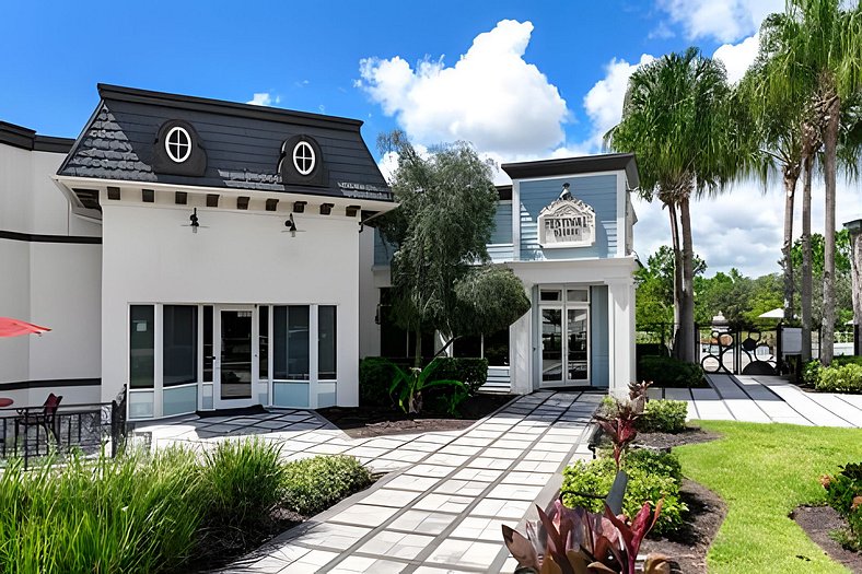 Elegant Retreat Near Disney